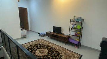 Gambar 4 Rumah 2.5 Lantai di Kebon Jeruk, H.Soleh Dijual