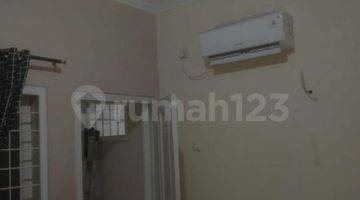 Gambar 1  Rumah Tebet Disewakan Lt 200 Lb 300 Fully Furnished 8.24