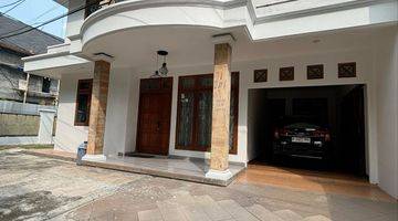 Gambar 1 For Rent Rumah Kebayoran Lt 285 Lb 300 4 Km 5 Kt SHM