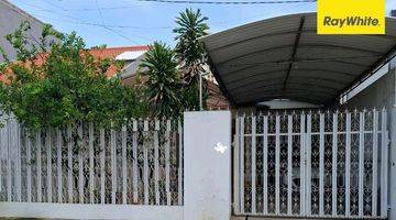 Gambar 1 Dijual Rumah SHM di Kupang Indah Surabaya Barat