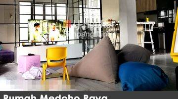 Gambar 1 Rumah Tinggal Nyman Di Medoho Raya Semarang