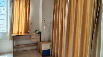 Gambar 5 Dijual Apartemen Royal Mediterania Full Furnished View Pool