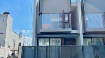 Gambar 4 Dijual New Furnished Rumah Modern di Mojoklanggru, Dharmahusada