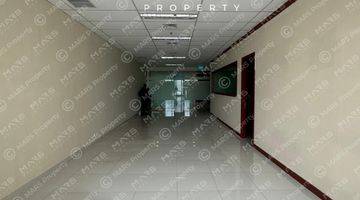 Gambar 4 Murah Jarang Ada Office Soho Capital Size 137SQM Semi Furnished