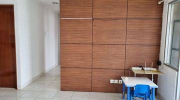 Gambar 3 Apartemen Sudirman Park Semi Furnished 4BR di Sudirman Jakarta