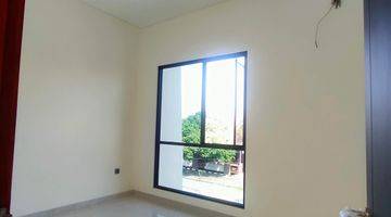 kamar tidur dijual rumah baru di puri