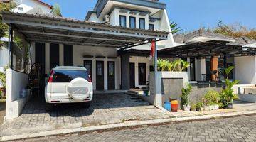 tampak depan dijual rumah di permata puri