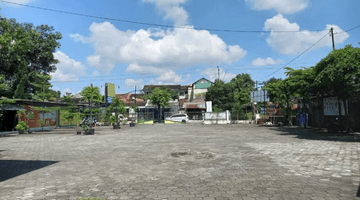 Gambar 1 Gedung Strategis di Kota Yogyakarta Parkir Luas