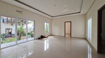 Gambar 2 Di jual Rumah Mewah Split Level , 2 Lantai. 