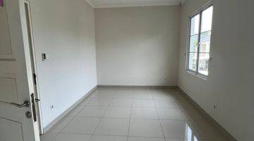 Gambar 4 Di Jual Rumah 2 Lantai Dekat Area CBD