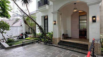 Gambar 4 Kebayoran Baru American Classic House Premium Area Jalan Lebar