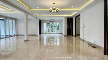 Gambar 2 Ampera Kemang Luxurious Tropical House Halaman Luas Jalan Lebar 