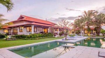 Gambar 1 Villa luxury  view laut area uluwatu