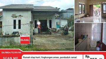 Gambar 1 Dijual Rumah Siap Huni di Jl. Parit H Muksin 2, Komp. Istana Kita