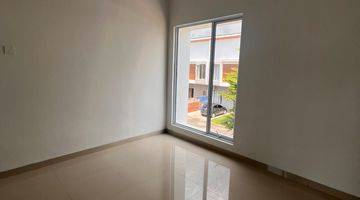 Gambar 4 Rumah 2 Lantai Bagus Unfurnished di Azure Bay, Batam 