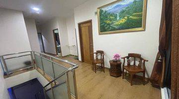 Gambar 5 Rumah 2 Lantai Baru Semi Furnished HGB di Beverly Green, Batam