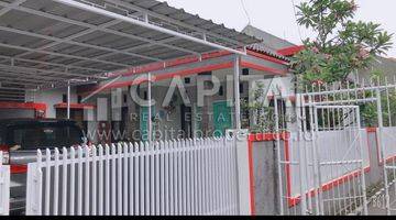 tampak depan turun harga rumah terawat siap