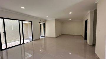 Gambar 3  Rumah Unfurnished Baru di Cluster Carson Scientia Garden