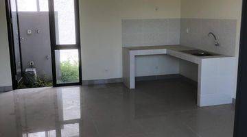 Gambar 1  Rumah Unfurnished Baru di Cluster Baroni Gading Serpong