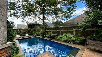 foto lainnya rumah beautiful garden house swimpool