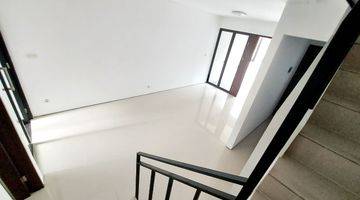 foto lainnya rumah konsep minimalis lokasi bagus