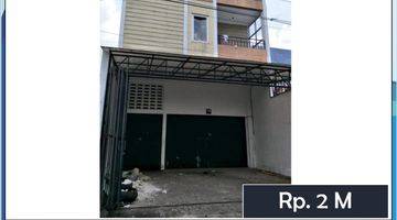 Gambar 1 Rumah kost 2 lantai di jl. Arjuna