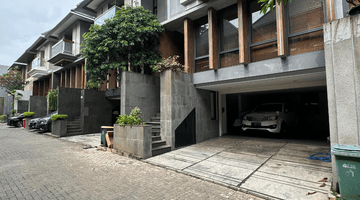 Gambar 1  Rumah Modern Minimalis Cocok Untuk Keluarga di Townhouse Cipete