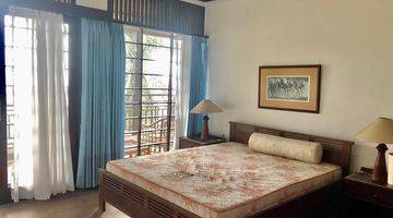 Gambar 5 Villa dijual A good and beautiful villa inside a housing complex