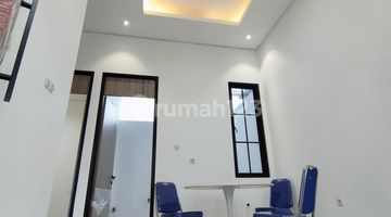 ruang tamu dijual rumah cantik , minimalis