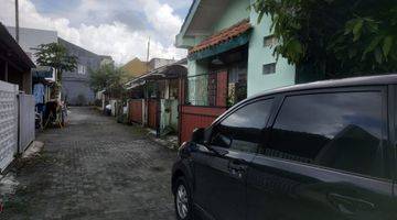 tampak depan rumah murah dekat kampus uii