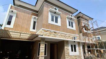 Gambar 1 Rumah 2 Lantai Full Furnished Baru area Kampus UII Yogyakarta