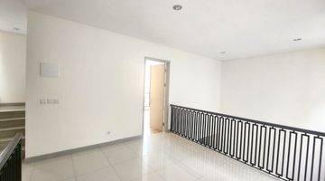 Gambar 4 Rumah 3 Lantai 4KT Cluster Sentarum Asya Jakarta Garden City Jgc