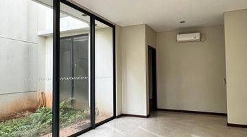 Gambar 4 Termurah Rumah 2,5Lt 9x20 4+1KT SHM Lancewood Navapark Bsd City