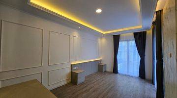 Gambar 1 Rumah 3 Lantai Hoek Renovasi Thames Jakarta Garden City