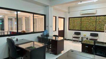 Gambar 4 Dijual Rumah Kantor 2Lt Special di kawasan Gajah Mada Kota Jakarta