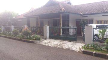 Gambar 1 Dijual Rumah Besar Dalam Komplek Sayap Sudirman