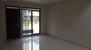 Gambar 3 Rumah Eminent Bsd City Precia Tangerang