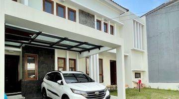 Gambar 2 Rumah Cilandak  Dalam Townhouse Siap Huni