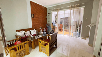 Gambar 1 Dijual Rumah Cantik 2lt Graha Raya Bintaro