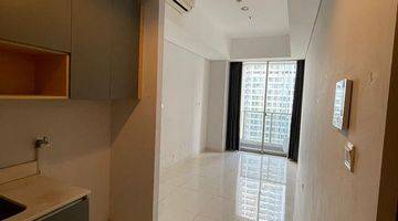 Gambar 1 Disewakan 2 Bed Apartemen Taman Anggrek Residence Semifurnished 