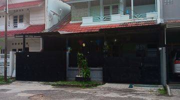 Gambar 1 Disewakan Rumah Full Furnish Depan Taman