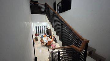 Gambar 4 Dijual Cepat Rumah Luas 2 Lantai Semi Furnish Di Jatibening