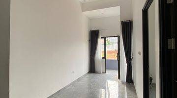 Gambar 3 Rumah Bagus Unfurnished SHM di Jl. Duren Mekar , Depok