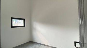 Gambar 2 Rumah Bagus Unfurnished SHM di Jl. Duren Mekar , Depok