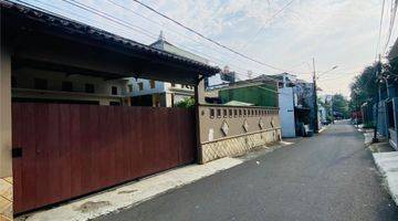 Gambar 1  Rumah Unfurnished Bagus Shm - Sertifikat Hak Milik di Pejaten