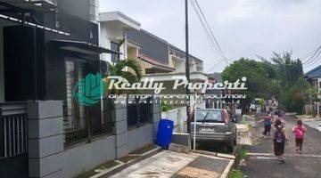 Gambar 2 Rumah Komplek 2 Lt Semi Furnished di Jatibening Pd Gede Bekasi