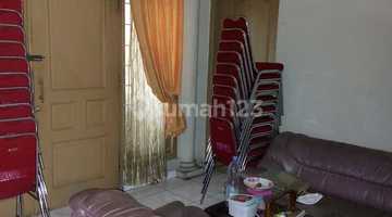 ruang tamu dijual rumah di mainroad jalan