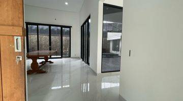 Gambar 5 Turun Harga Rumah 2 Lantai Semi Furnished SHM di Sutera Onix Alam Sutera, Tangerang