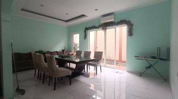 Gambar 2 Rumah 2 Lantai Semi Furnished di Cluster Goldfinch, Tangerang