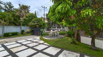 Gambar 1 Rumah Villa Murah Ada Kolam Renang Furnish Dago Bandung Utara